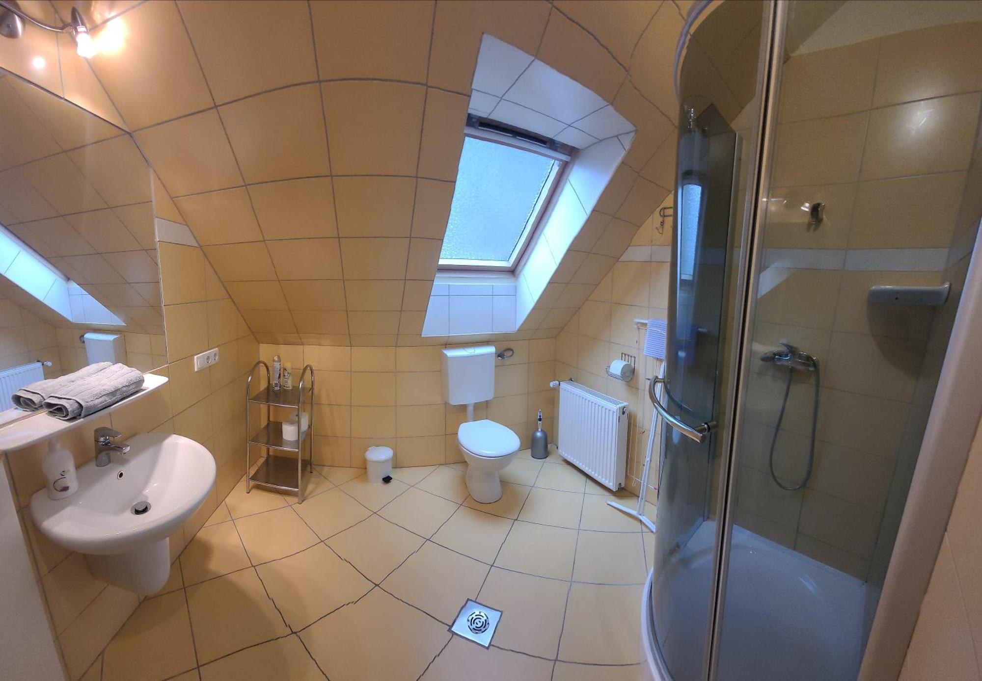 Frank Apartmanhaz Apartment บาลาตงโบกลาร์ ภายนอก รูปภาพ