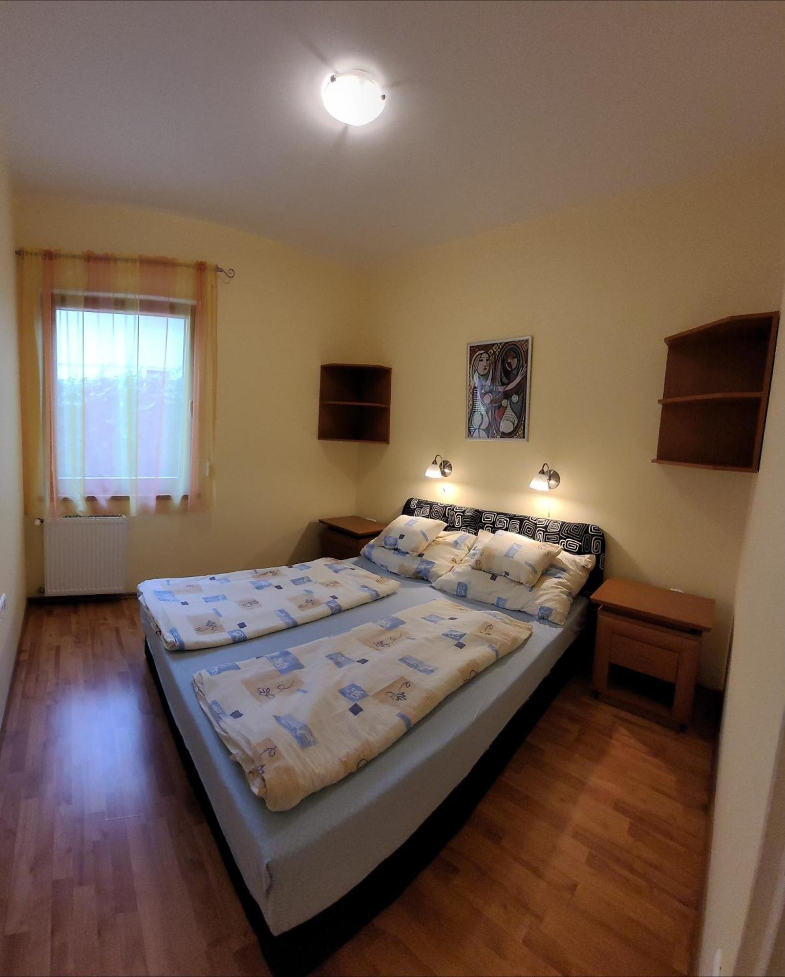 Frank Apartmanhaz Apartment บาลาตงโบกลาร์ ภายนอก รูปภาพ