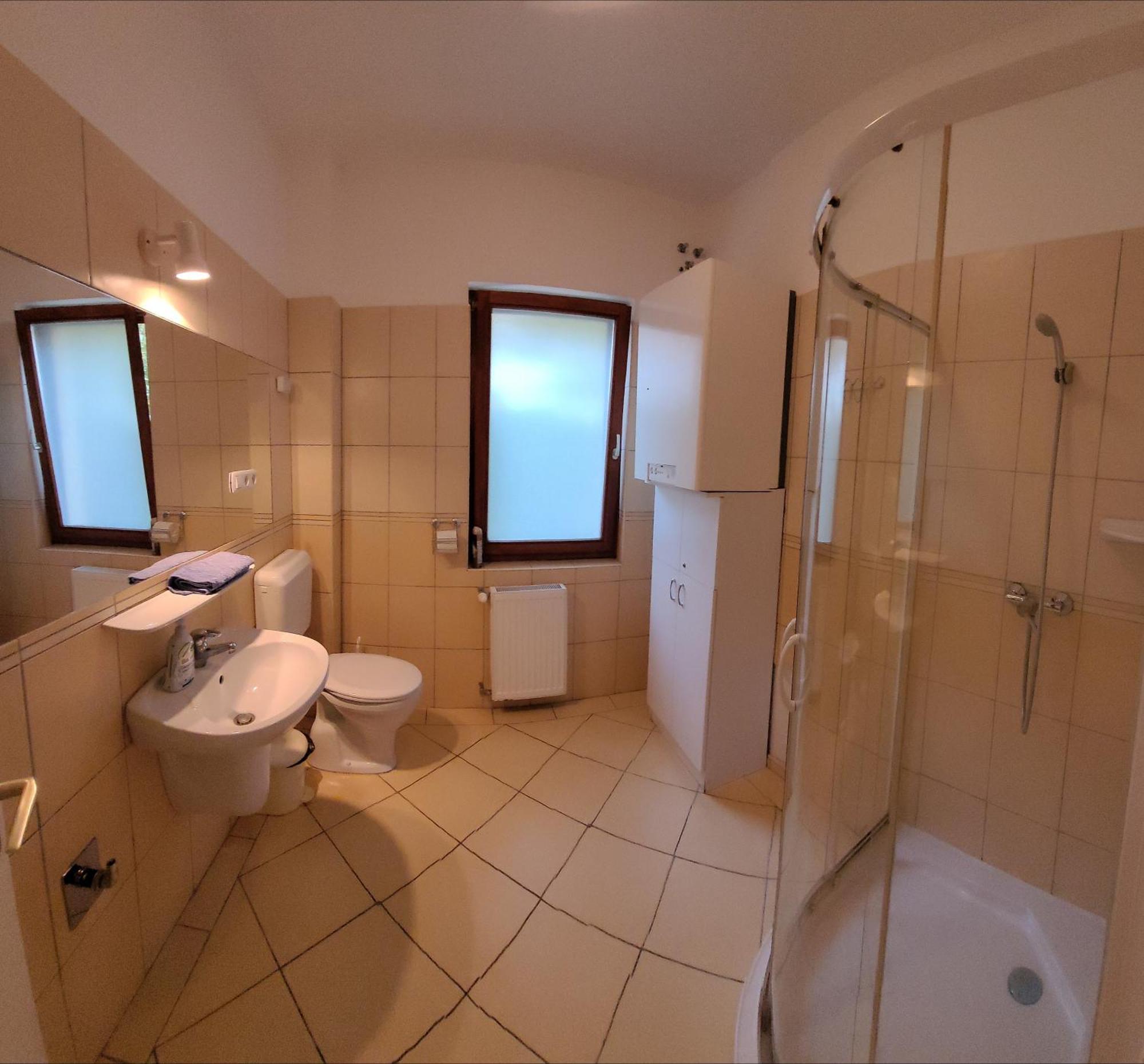 Frank Apartmanhaz Apartment บาลาตงโบกลาร์ ภายนอก รูปภาพ